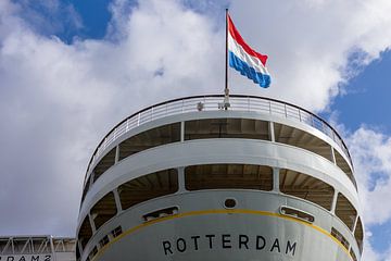 Voormalig Stoomschip SS Rotterdam (kleur) van Rick Van der Poorten