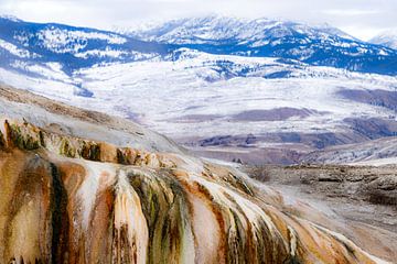 Colors of Mammoth Hot Springs Yellowstone van Sjaak den Breeje