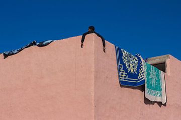 Oude stadsmuur Marrakech van Malou Franken