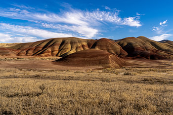 Desert Horizon – Painted Hills