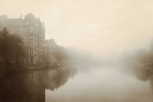 Ochtendmist aan de Amstel