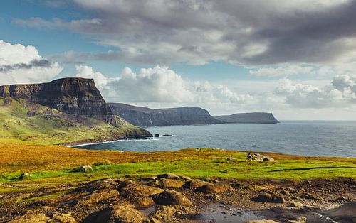 Neist Point op het Isle of Skye in Groot-Brittannië. Panorama klif. Schotland Hooglanden!