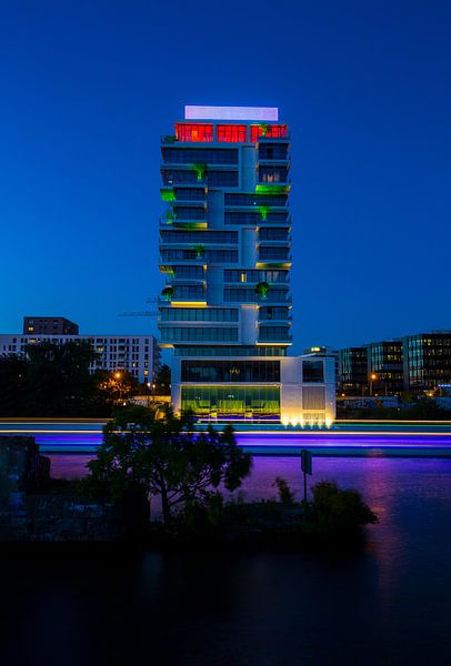Neubau an der Spree, Berlin von Winne Köhn