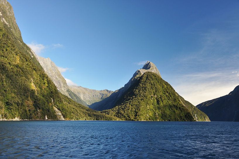 Splendeur sauvage des Milford Sounds par Frank Photos