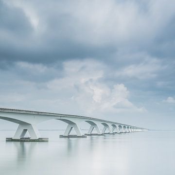 Lange Verschlusszeit Zeelandbrug (VIII) von Mirjam Boerhoop - Oudenaarden