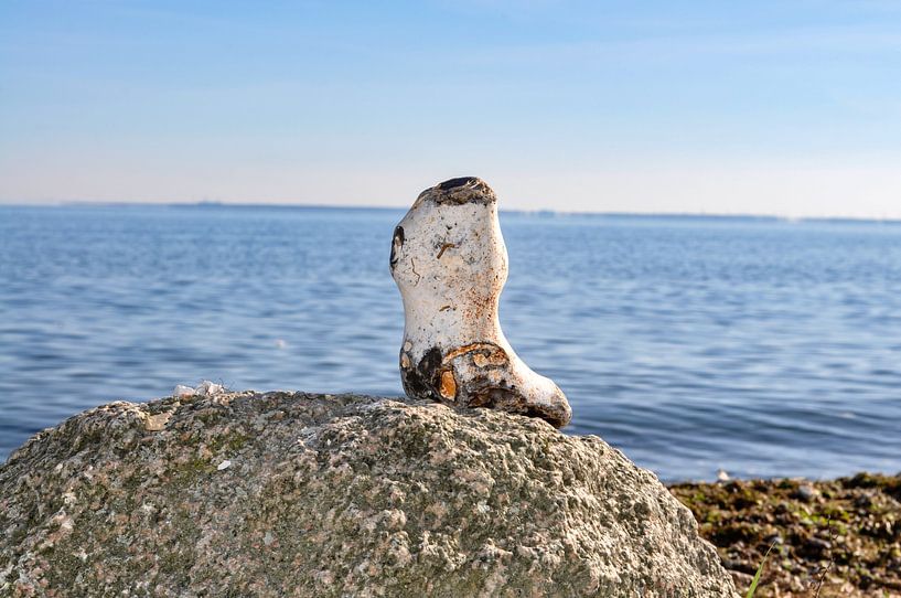 Steinstiefel am Gelben Ufer, Halbinsel Zudar auf Rügen von GH Foto & Artdesign