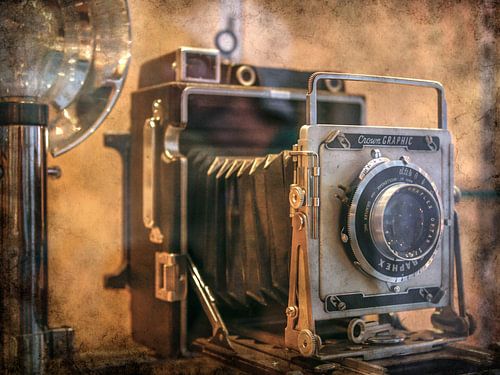 Vintage American Crown Graphic camera.  