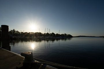 Sonnenaufgang Hafen Lauterbach von GH Foto & Artdesign