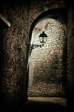 Streetlight in Sarlat-la-Canéda by Jan van der Knaap