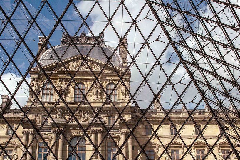 Frameworks in the Louvre by Inge van der Stoep
