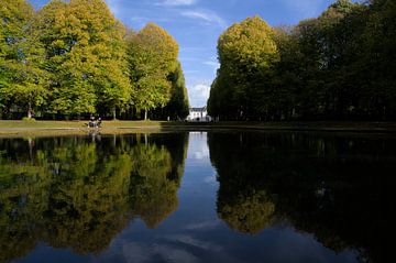 Beeckestijn, une magnifique maison qui se reflète dans l'étang. sur Zuidfotograaf