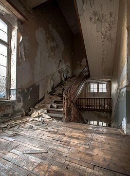 Un escalier en ruine sur Olivier Photography