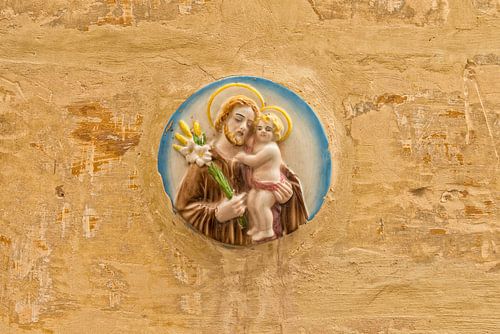 Magical Malta, Valletta, gevel met ronde tegel