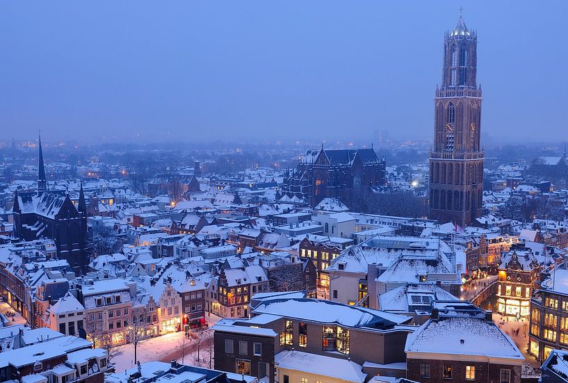 Besneeuwde binnenstad van Utrecht van Donker Utrecht