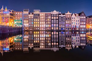 Nederlandse Reflecties op Damrak