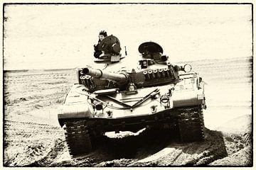 Tank 2e wereld oorlog in actie van Robin Jongerden