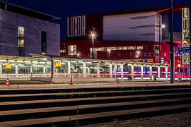 U-Bahn-Station Wilhelminaplein bei Dunkelheit von Rick Middendorp