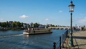 Maastricht, rondvaartboot op de Maas