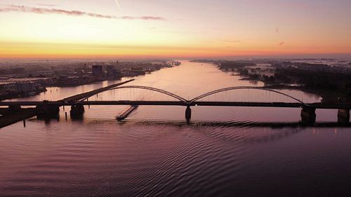 Merwedebrug Gorinchem bij Zonsopkomst – Wanddecoratie