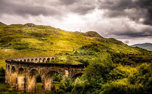 Glenfinnan Viaduct (The Harry Potter bridge)