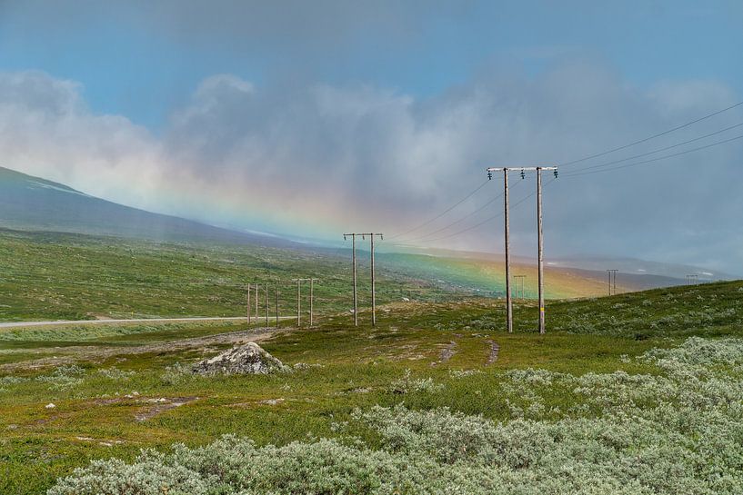 Regenbogen auf dem Polarkreis. von Axel Weidner