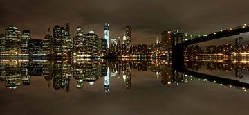 Manhattan New York Skyline van Tineke Visscher