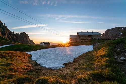 Zonsopgang over de Fidererpass Hut