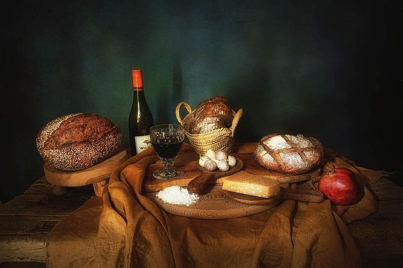 Stilleben mit Brot, Granatapfel und Parmesan, von Saskia Dingemans Awarded Photographer