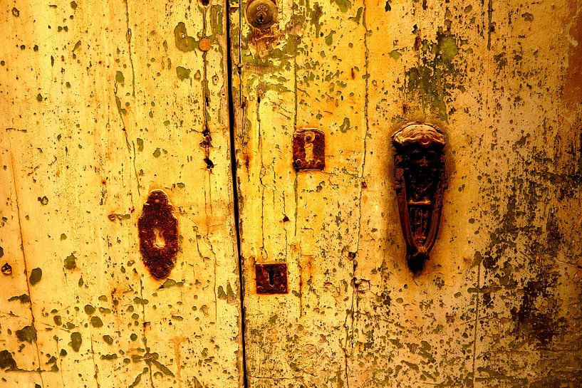 the door to.... by Piotr Kutolowski