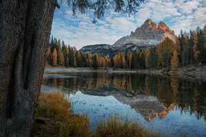 Dolomites reflétées au lever du soleil