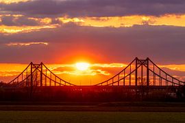 Pont d'Uerdinger à Krefeld sur LICHTERKISTE
