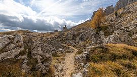Südtiroler Berge im Herbst von Sebastian Czech