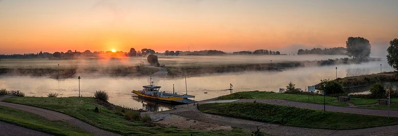 Het Veer in Dieren van Peter Bijsterveld