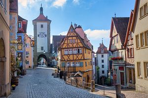 Plönlein met kleurrijke huizen in Rothenburg ob der Tauber in Duitsland