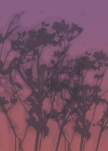 Abstracte botanische kunst. Bloemen in taupe op paars terra gradiënt.