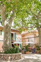 Gezellig plein met terras op Mallorca