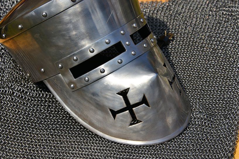 Knight helmet on chain mail by Ingo Laue