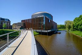Brücke zum Theater De Spiegel in Zwolle von Sjoerd van der Wal Fotografie