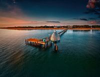 Seebrücke Zingst avec gondole de plongée au petit matin
