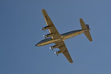 Compleet chroom gespoten vliegtuig van Redbull wings van Quint Wijnhoven
