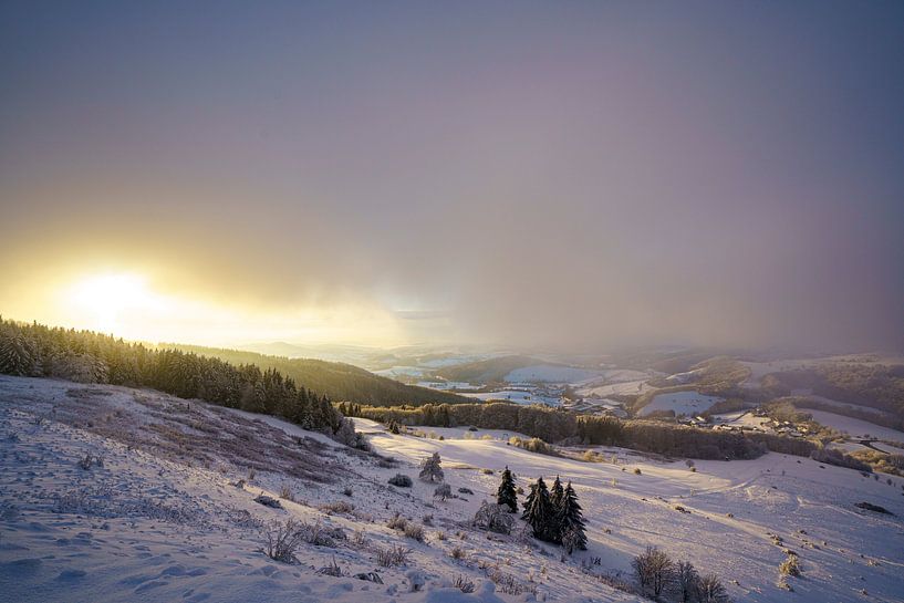 Winterlandschaft zum Sonnenuntergang von Holger W. Spieker