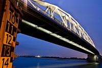 Eisenbahnbrücke Nijmegen