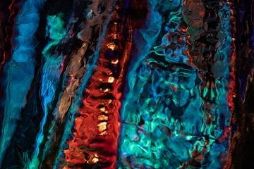 Kleurrijk Abstract in Rood, Blauw en Turquoise van Nanda Bussers