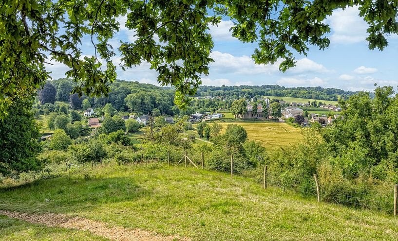 Vue de Bemelen depuis le Bemelerberg par John Kreukniet