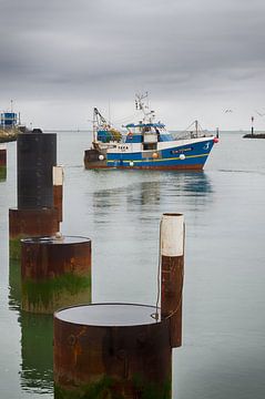 Fischerboot im Hafen von Mark Bolijn