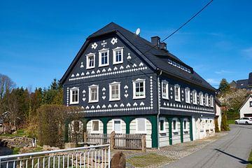 Umgebindehaus in de Oberlausitzer bergen van Karin Jähne