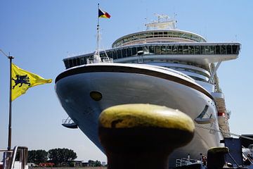 The Azura in Rostock harbour by Jürgen Hüsmert