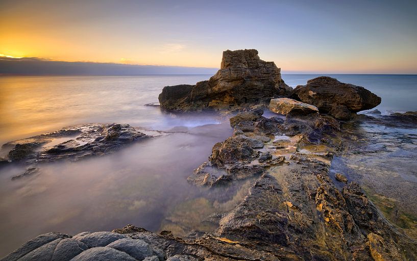 Seascape of the Costa Blanca coastline in Spain par Peter Bolman