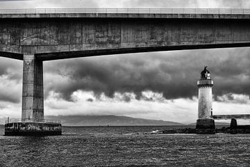 Bridge with lighthouse by Ger Doornbos
