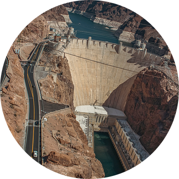 Hoover Dam op de grens tussen de Amerikaanse staten Nevada en Arizona van Patrick Groß